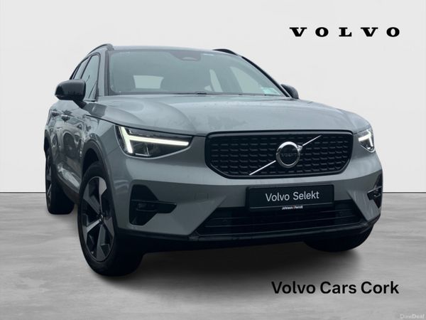 Volvo XC40 SUV, Petrol, 2026, Grey