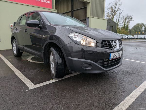 Nissan Qashqai Hatchback, Diesel, 2012, Black