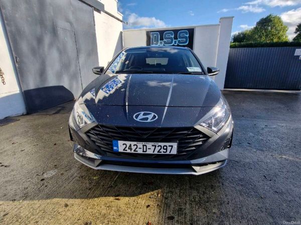 Hyundai i20 Hatchback, Petrol, 2024, Grey