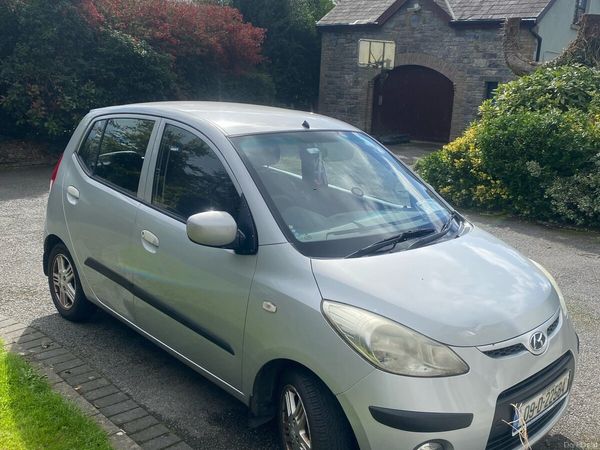 Hyundai i10 Hatchback, Petrol, 2009, Silver
