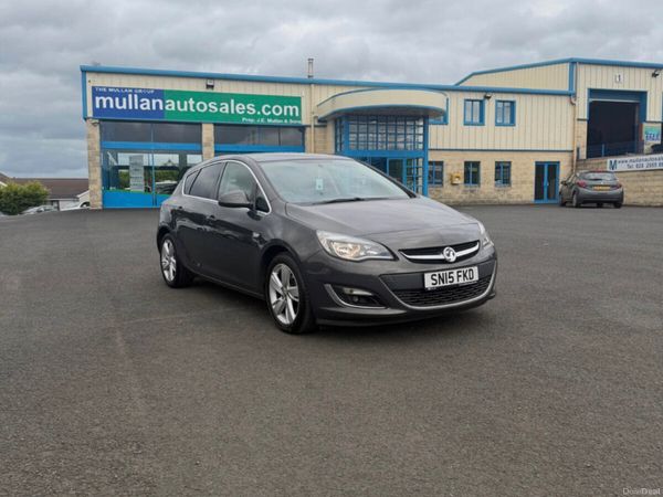 Vauxhall Astra Hatchback, Petrol, 2015, Grey