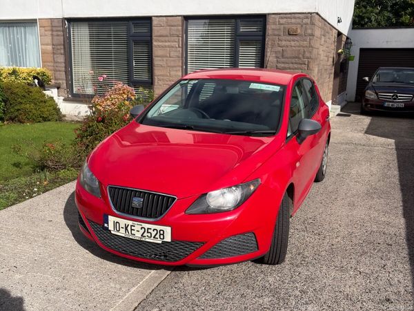 SEAT Ibiza Hatchback, Petrol, 2010, Red