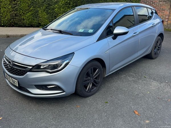 Opel Astra Hatchback, Diesel, 2019, Grey