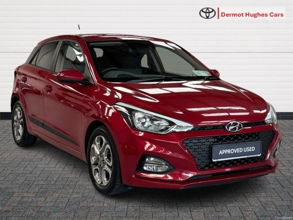 Hyundai i20 Hatchback, Petrol, 2019, Red