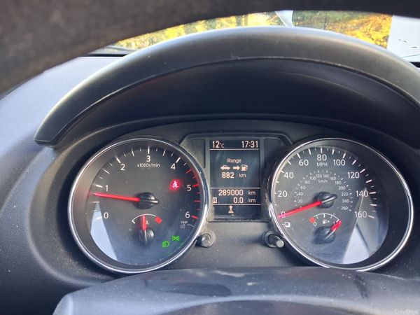 Nissan Qashqai Hatchback, Diesel, 2012, Black