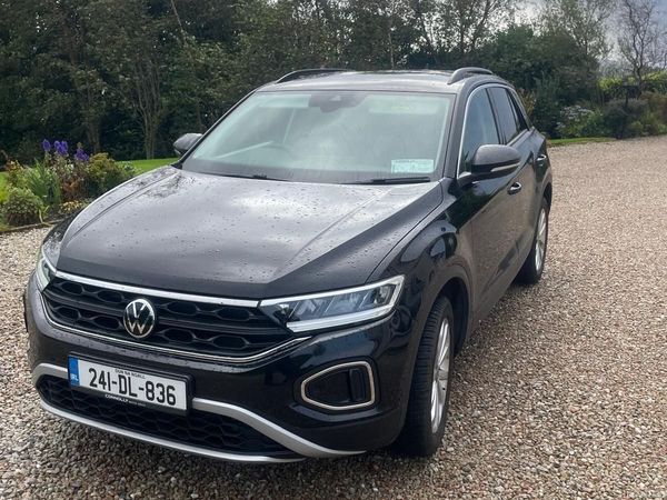 Volkswagen T-Roc SUV, Petrol, 2024, Black