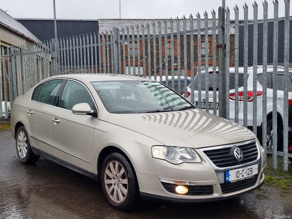 Volkswagen Passat Saloon, Petrol, 2010, Beige
