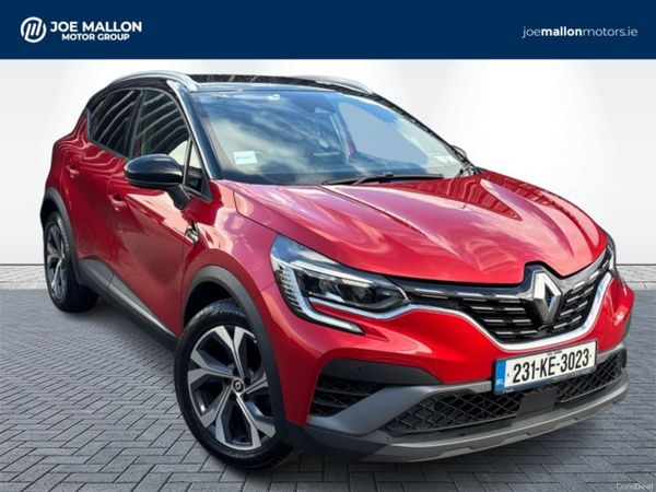 Renault Captur Hatchback, Petrol, 2023, Red