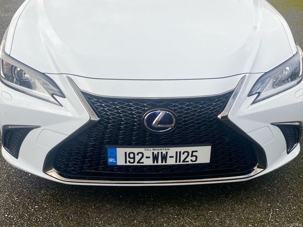 Lexus ES Saloon, Petrol Hybrid, 2019, White