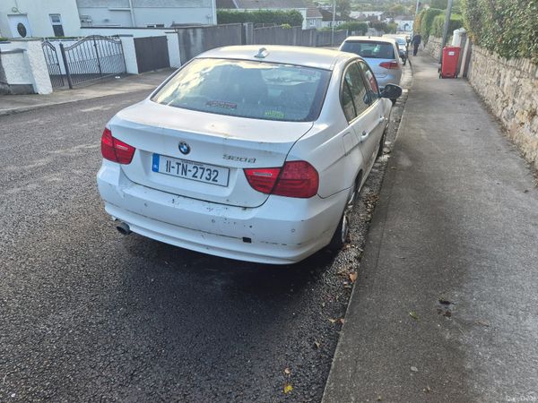 BMW 3-Series Saloon, Diesel, 2011, White