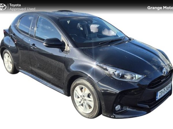 Toyota Yaris Hatchback, Petrol Hybrid, 2023, Black