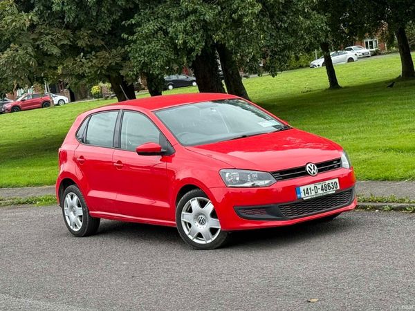 Volkswagen Polo Hatchback, Petrol, 2014, Red