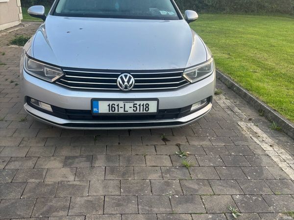 Volkswagen Passat Saloon, Diesel, 2016, Silver