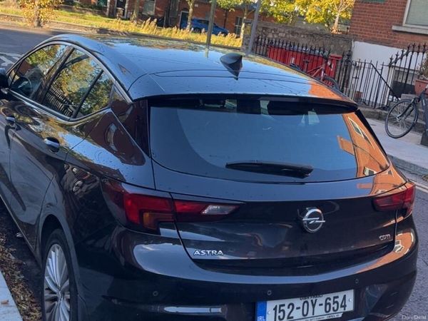 Opel Astra Hatchback, Diesel, 2015, Black