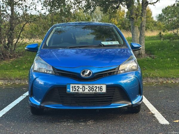 Toyota Vitz Hatchback, Petrol, 2015, Blue