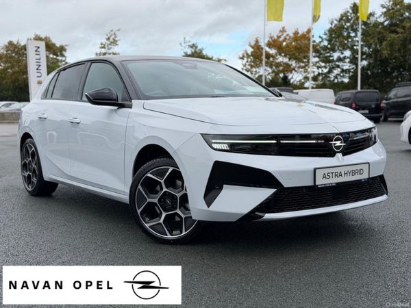 Opel Astra Hatchback, Petrol Hybrid, 2027, White