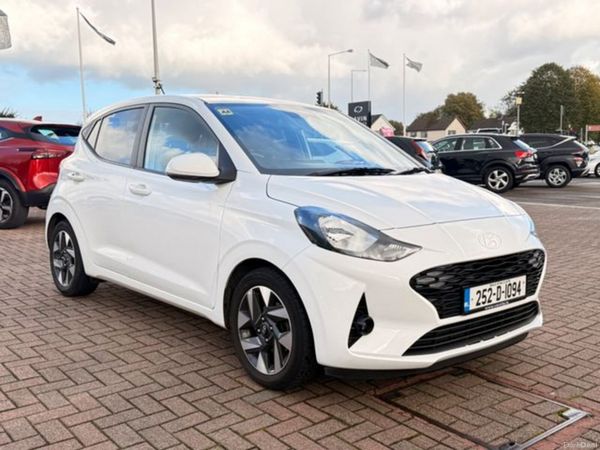 Hyundai i10 Hatchback, Petrol, 2025, White