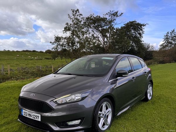 Ford Focus Hatchback, Petrol, 2015, Grey
