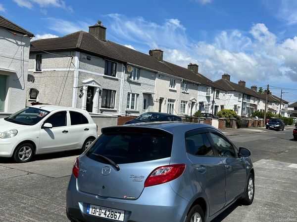 Mazda Demio MPV, Petrol, 2013, Silver