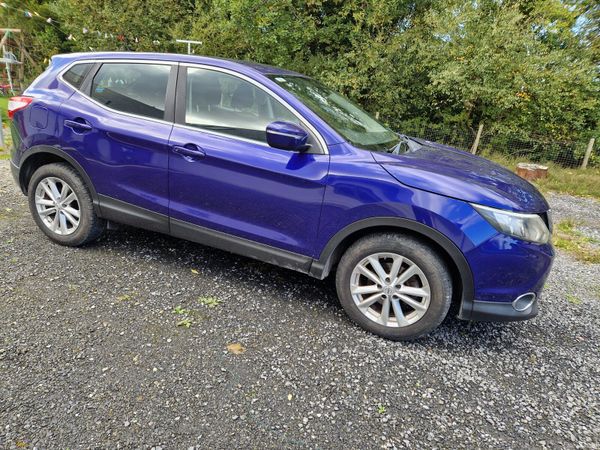 Nissan Qashqai Hatchback, Diesel, 2014, Blue