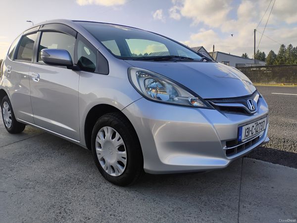 Honda Fit Hatchback, Petrol, 2013, Silver