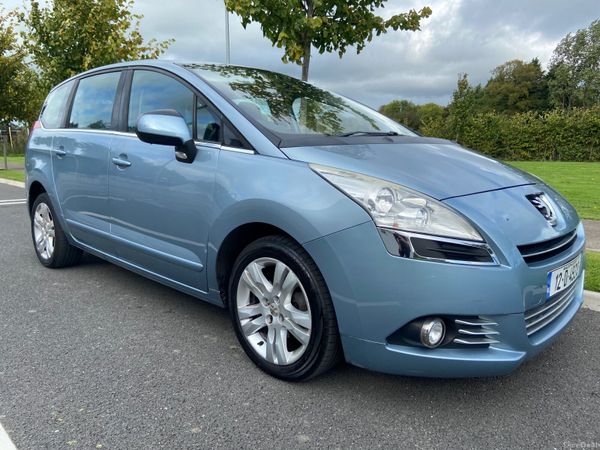 Peugeot 5008 MPV, Diesel, 2012, Blue