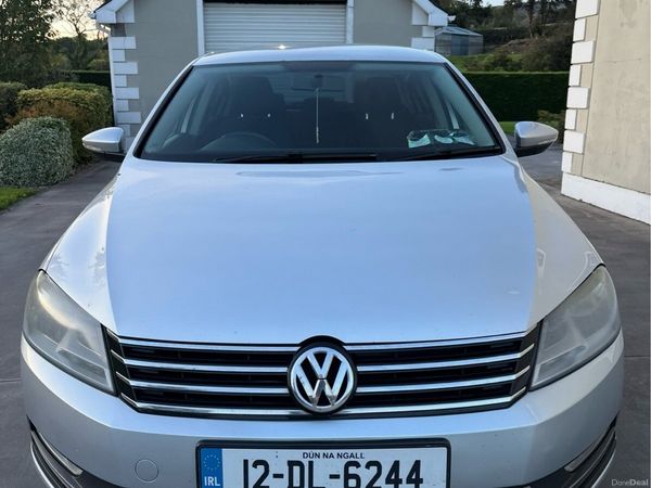 Volkswagen Passat Saloon, Diesel, 2012, Silver