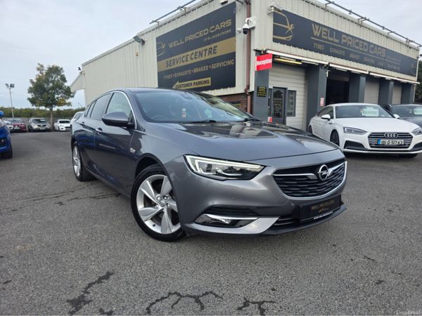 Opel Insignia Hatchback, Diesel, 2018, Grey