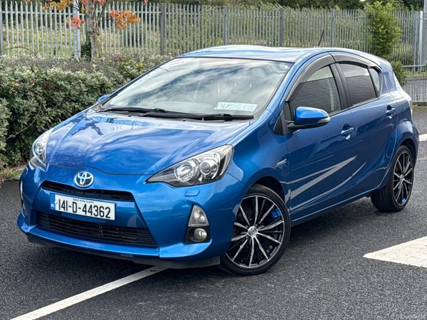 Toyota Aqua Hatchback, Petrol Hybrid, 2014, Blue