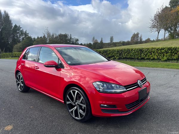 Volkswagen Golf Hatchback, Petrol, 2016, Red