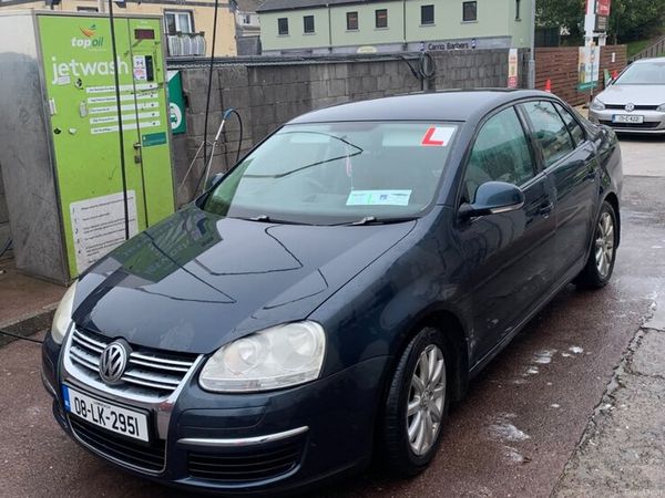 Volkswagen Jetta Saloon, Petrol, 2008, Blue