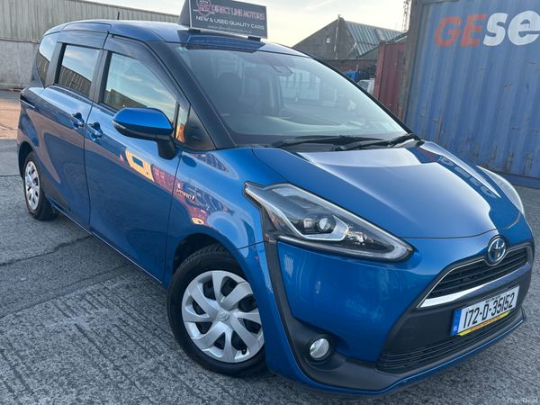Toyota Sienta MPV, Petrol Hybrid, 2017, Blue