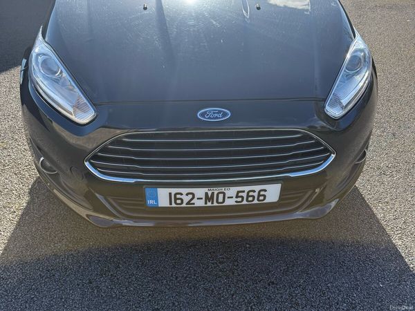 Ford Fiesta Hatchback, Diesel, 2016, Black