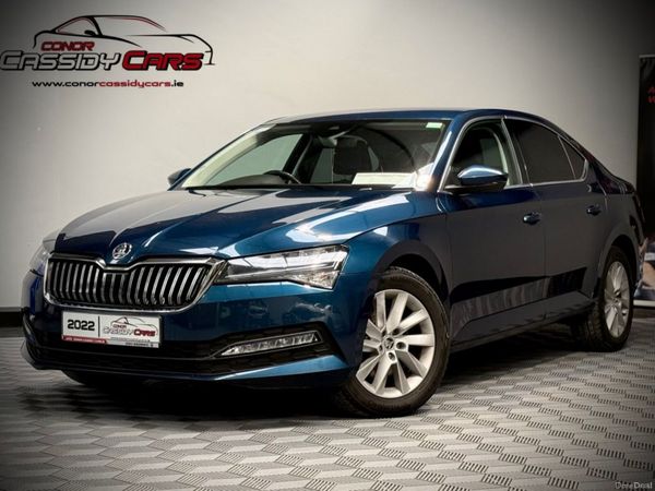 Skoda Superb Hatchback, Diesel, 2022, Blue