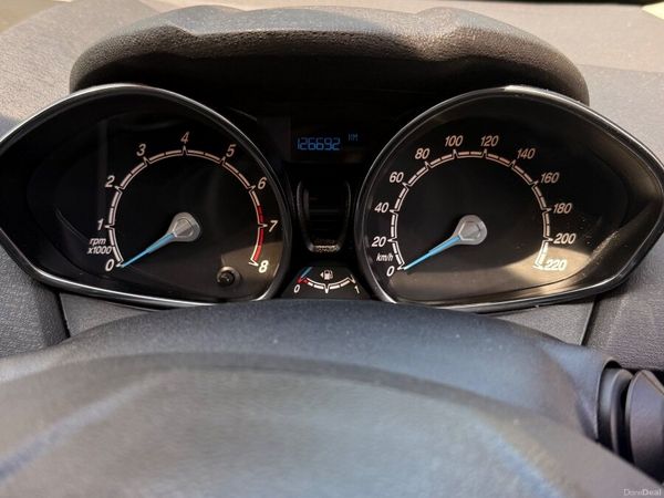 Ford Fiesta Hatchback, Petrol, 2014, Blue