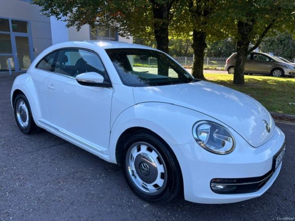 Volkswagen Beetle Hatchback, Petrol, 2015, White