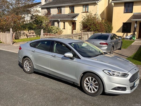 Ford Mondeo Hatchback, Diesel, 2015, Silver