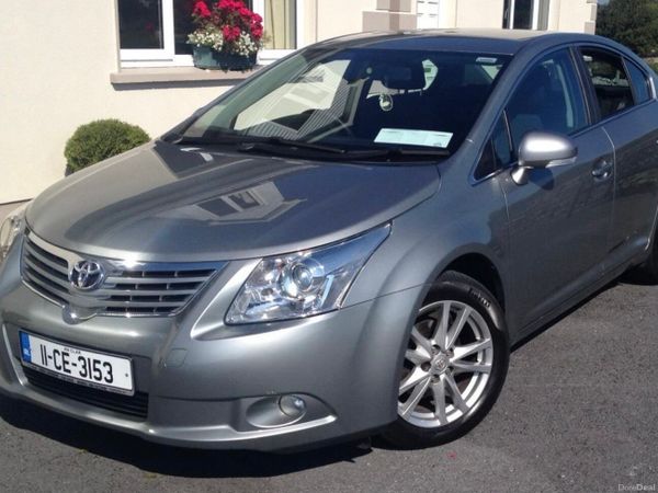 Toyota Avensis Saloon, Diesel, 2011, Grey
