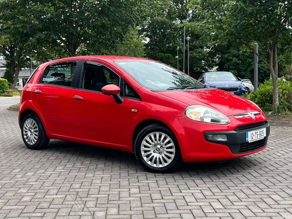 Fiat Punto Hatchback, Petrol, 2012, Red