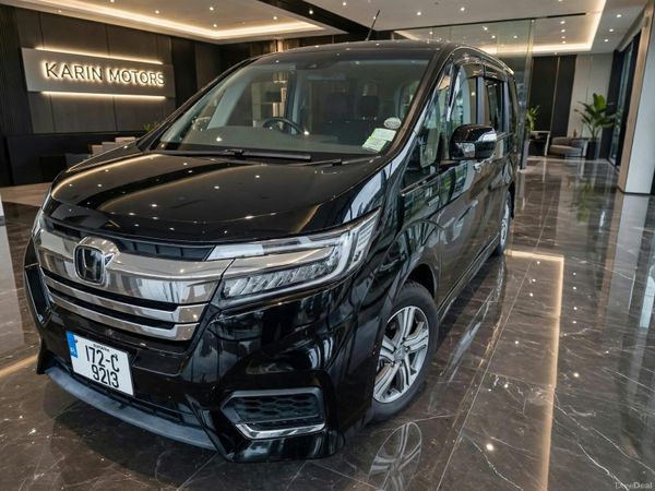 Honda Stepwagon MPV, Petrol Hybrid, 2017, Black