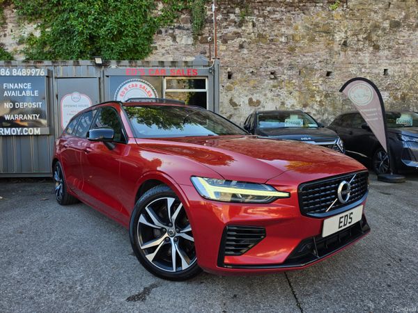 Volvo V60 Estate, Petrol Hybrid, 2022, Red