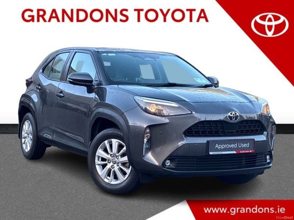 Toyota Yaris Cross Hatchback, Petrol Hybrid, 2024, Grey