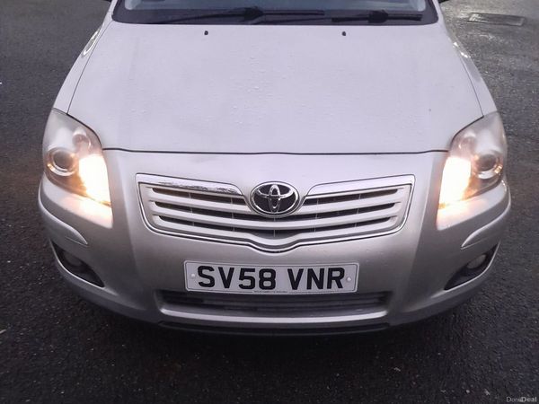 Toyota Avensis Hatchback, Diesel, 2008, Silver