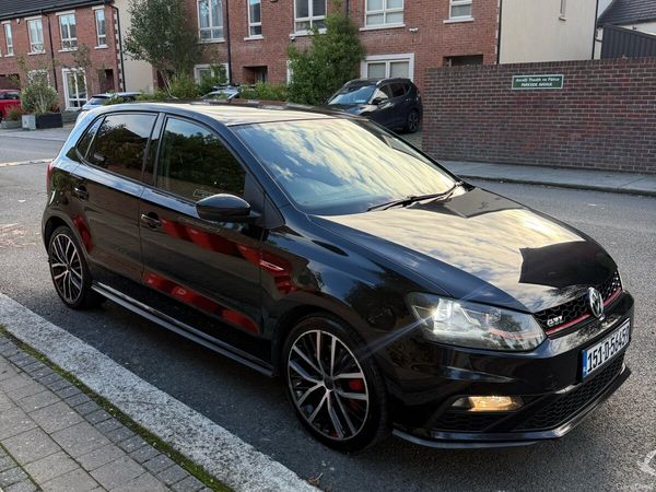 Volkswagen Polo Hatchback, Petrol, 2015, Black