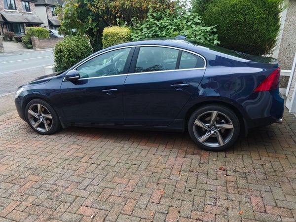 Volvo S60 Saloon, Diesel, 2011, Blue