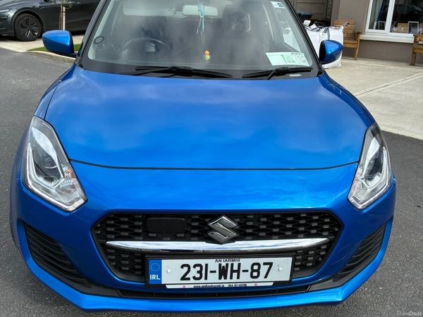 Suzuki Swift Hatchback, Petrol, 2023, Blue