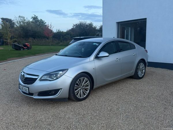 Vauxhall Insignia Hatchback, Diesel, 2016, Silver