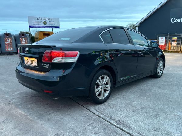 Toyota Avensis Saloon, Diesel, 2011, Grey