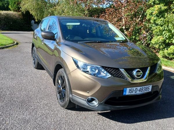 Nissan Qashqai Hatchback, Diesel, 2015, Beige