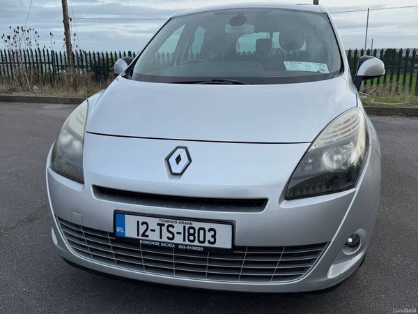Renault Grand Scenic MPV, Diesel, 2012, Silver